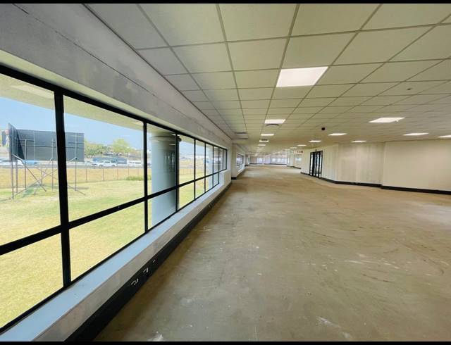 1,200M² OFFICE TO LET IN VORNA VALLEY